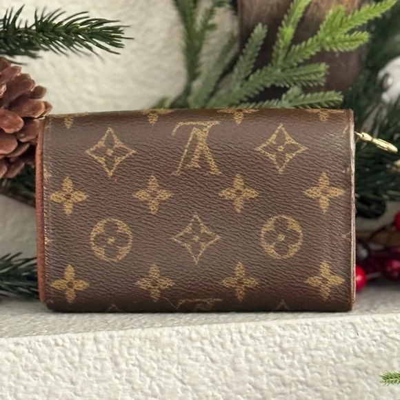 Louis Vuitton Monogram Porte Monnaie Billets Tresor Bifold Wallet - Picture 3 of 15